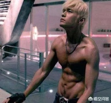 周杰伦胖出新高度,北京演唱会上粉丝让其减肥,你怎么看?