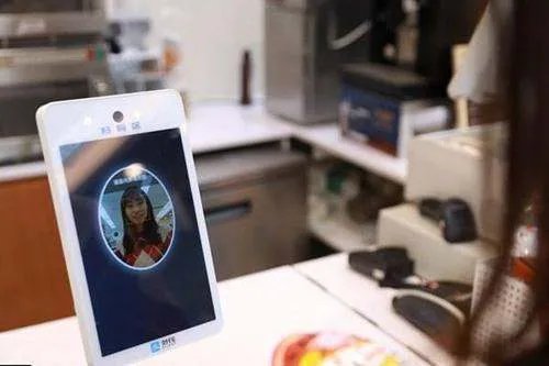 人脸识别技术有被滥用趋势，人脸信息泄露会造成什么后果？