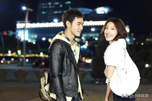 《败犬女王》的片尾曲是什么？