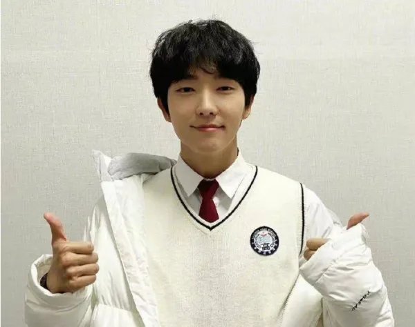 六年不吃碳水，40岁李准基演高中生，他和角色的适配度有多高？