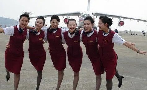 空姐住店发现探头是怎么回事?