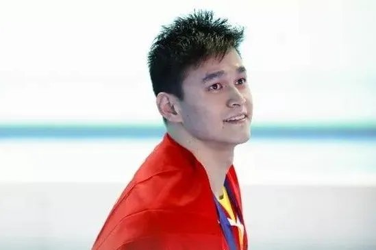 孙杨晋级八百米自由泳决赛，霍顿是不是又打算给全国人民下跪了？