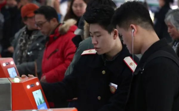 高铁人脸识别验票怎么通过