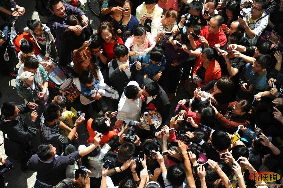 基友一生一起走!福建首对男同志公开结婚啦!