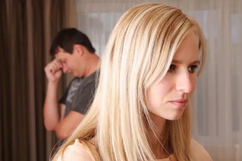 夫妻没有感情的七个表现 两夫妻感情不好怎么办