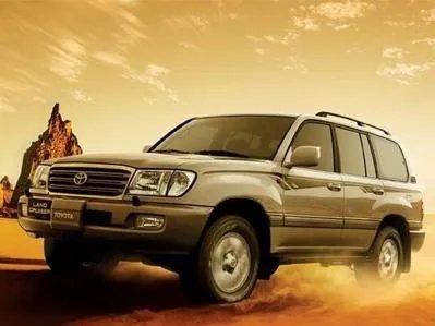丰田越野车那款有八座的