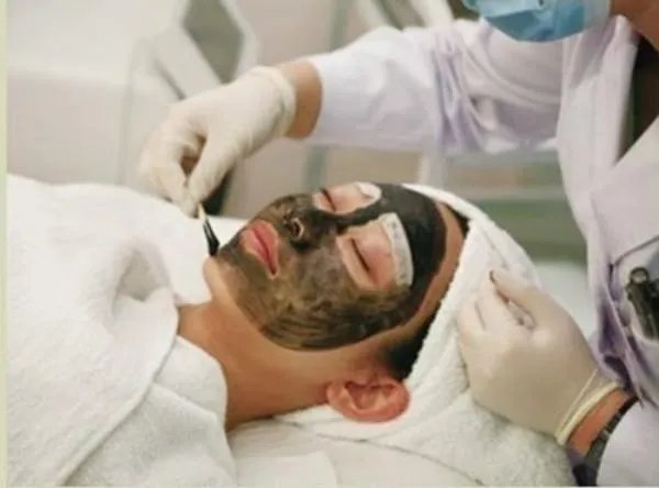 黑脸娃娃要多少钱一个疗程呢？