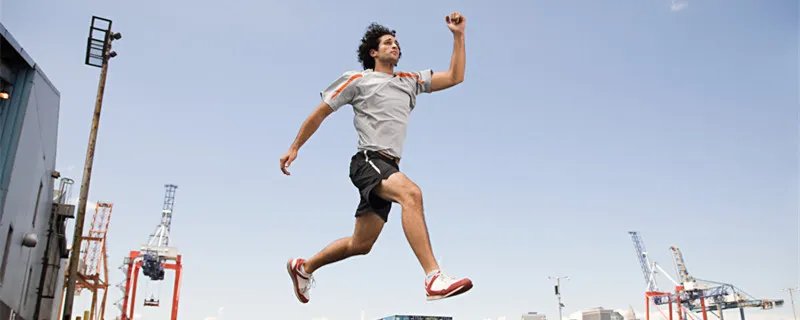 三级跳远技巧 三级跳远技巧教学