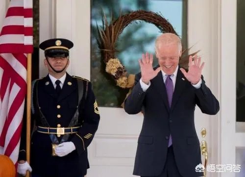 桑德斯退选意味着什么?