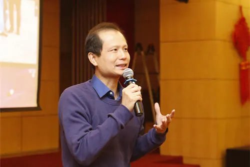 方舟子是因为明星工资很高，所以才会对他们进行打假吗？