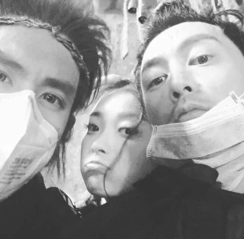 余文乐结婚了,为什么大家都艾特彭于晏?