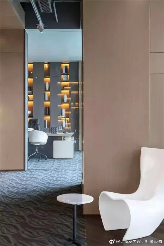 当代办公空间设计 设计师在寻找现代多元化、智能的办公模式之外...