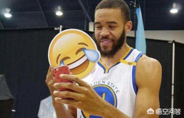 本赛季季后赛马刺打勇士G1中麦基担任首发中锋，会有奇效嘛？