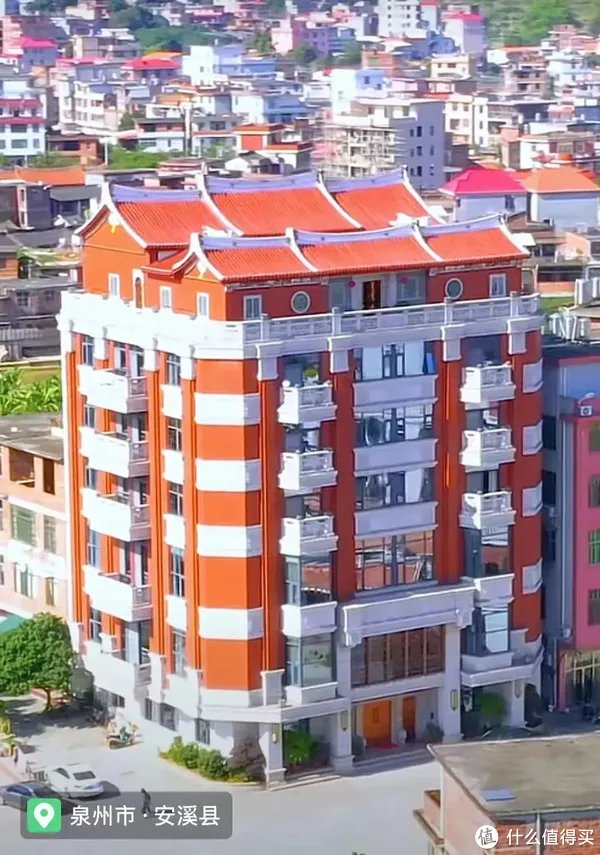 明星豪宅有啥好羡慕的，中国真正的千万豪宅都在农村！