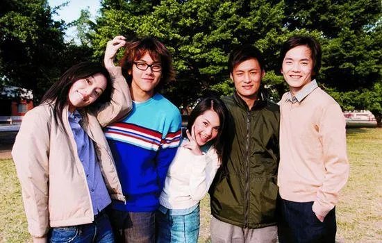 余文乐结婚了,为什么大家都艾特彭于晏?