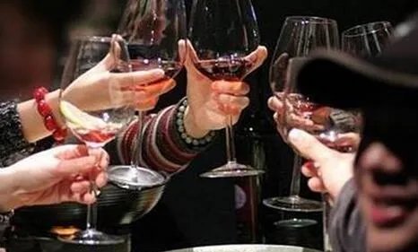 关于120人吃霸王餐的介绍.