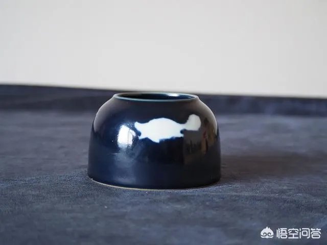 如何鉴定明嘉靖篮釉瓷?