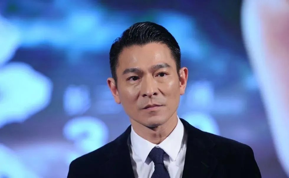 刘德华,活该你红37年!