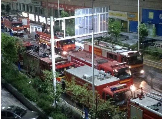 四川商贸城大火发生在哪里？