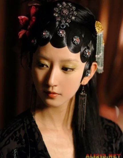 没有关系才叫不正常 新《红楼梦》被爆潜规则