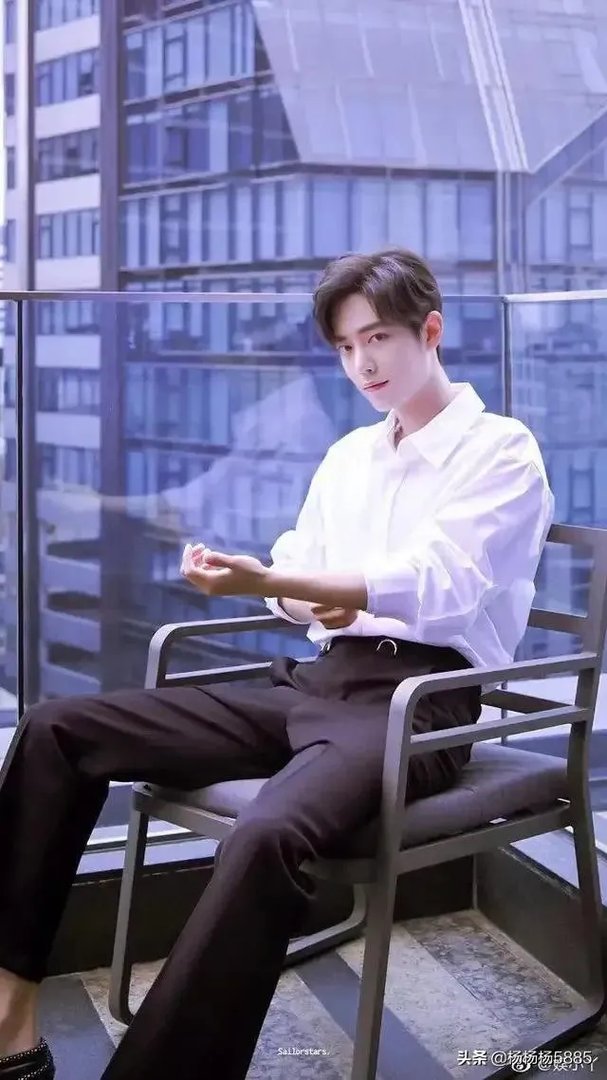 肖战今年可能会参加哪个卫视的跨年演唱会，为什么？