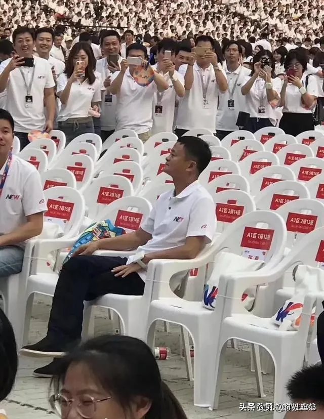 蒋凡事件后，中国首富换人，你怎么看？