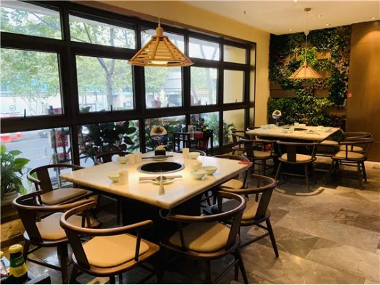 火锅底料十大名牌里面，九宫格重庆老火锅加盟哪个最靠谱？