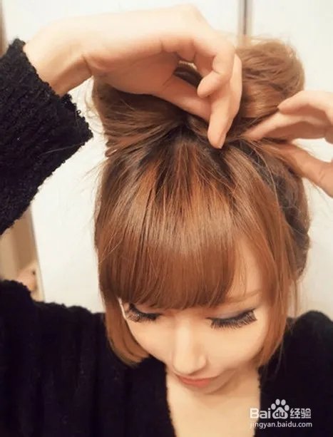 梳头发的方法图解