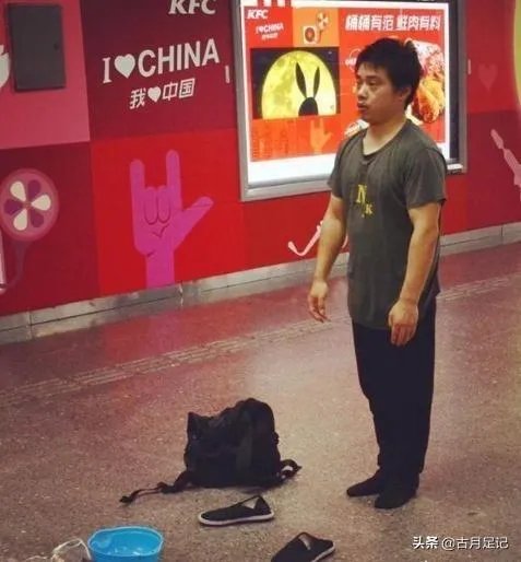 体操世界冠军张尚武为什么会沦落街头卖艺乞讨？他现状如何？