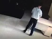 能否具体介绍一下“连偷邻居4次外卖”这件事情？