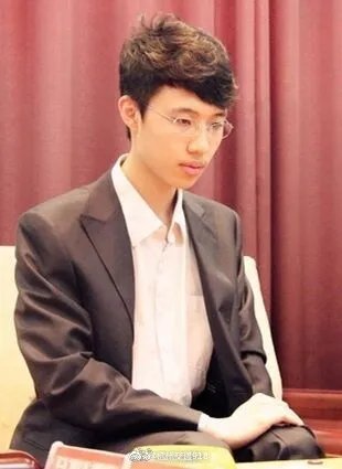 围棋国手乘高铁遭强制降座是怎么回事