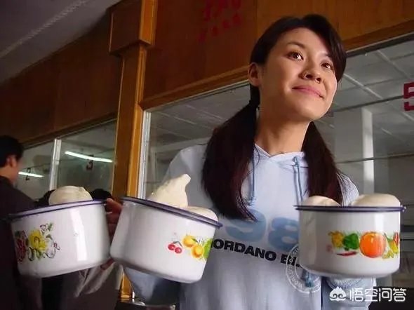 你还记得刘琳在《香樟树》里演的陶妮吗?你怎么评价这个角色和她的演技?