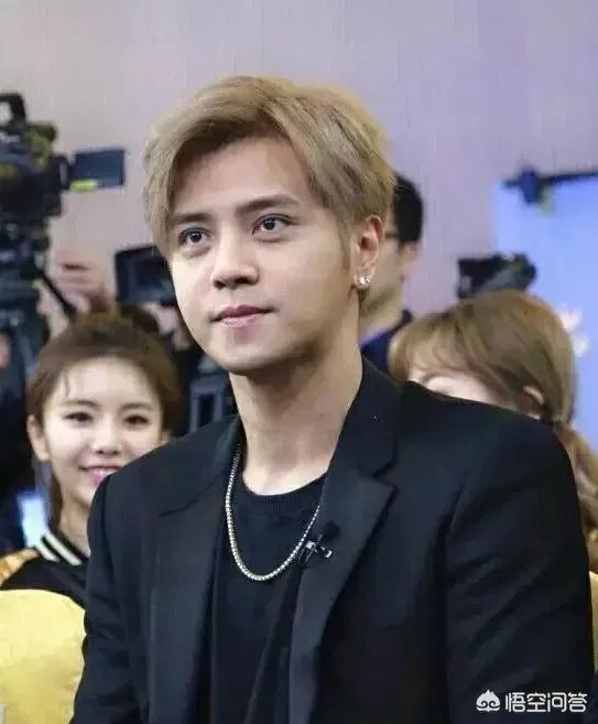 罗志祥妈妈发声怒斥周杨青，称其“毁了罗志祥，毁了他一年两三亿的钱途”是否太毁三观？