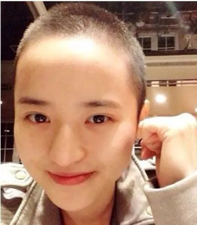 奶茶千金蒋瑶嘉：蒋瑶嘉寸头PK长发哪个更惊艳？