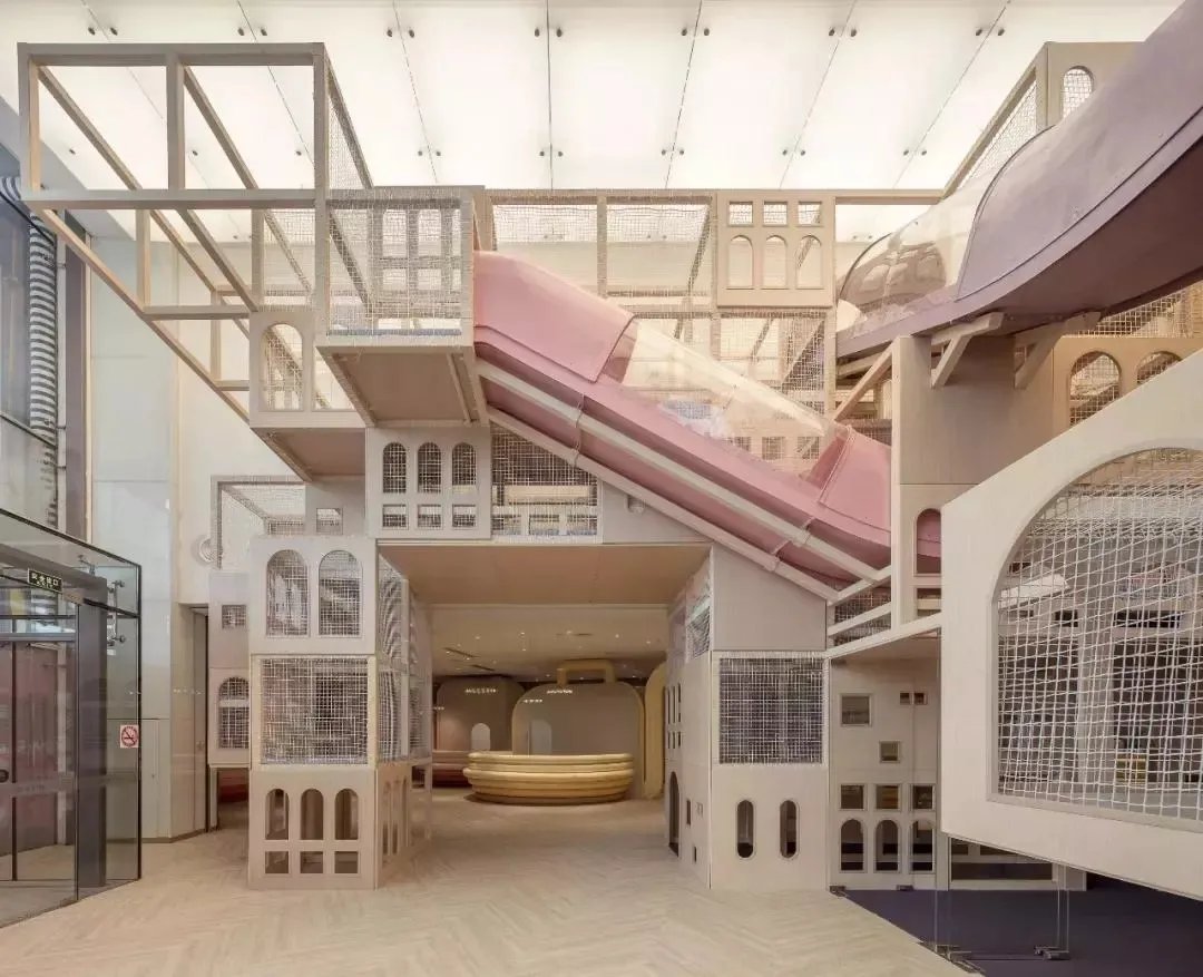 住逻辑X唯想国际共创梦幻”童话镇”——奈尔宝,亲子空间还能这么玩?