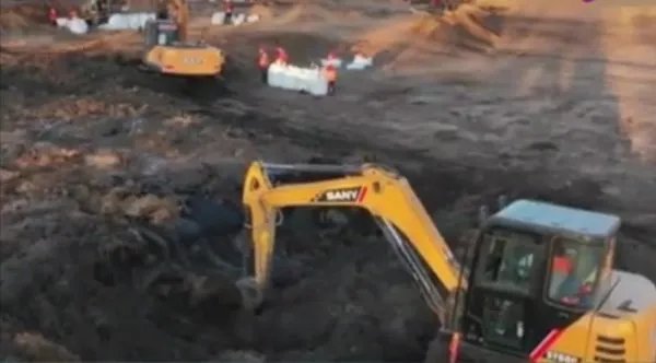 腾格里污染举报人被刑拘,为何警方要公开征集犯罪线索呢?