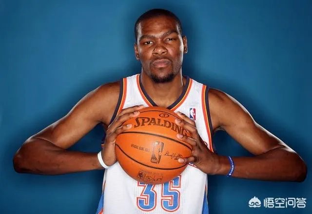 格林遭禁赛+罚款还没完，杜兰特和格林争吵后自言自语遭曝光令勇密心慌，你怎么看？