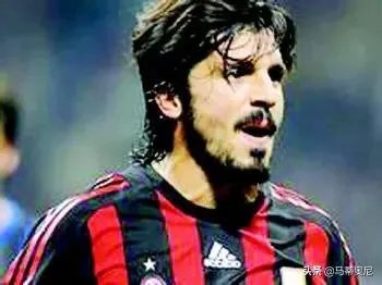 最好看的足球队服十大