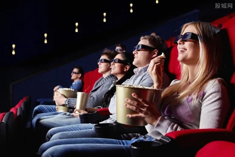 流浪地球成票房亚军 最新票房累计高达36.51亿