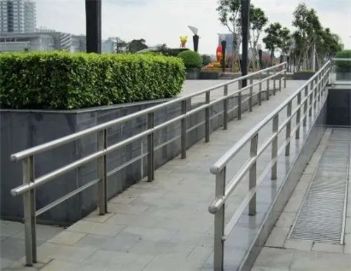 不锈钢护栏怎么固定