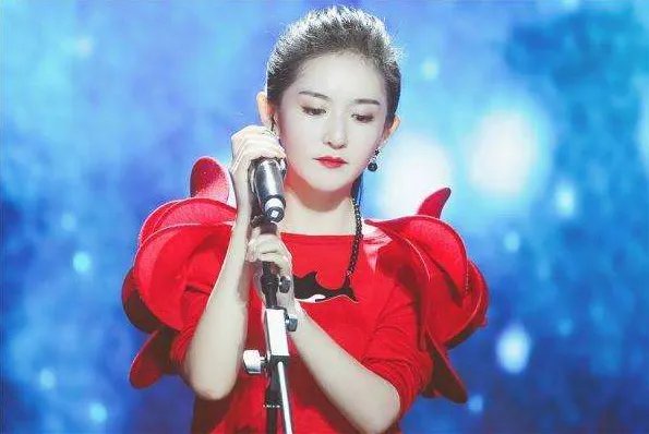 如何评价2020湖南卫视跨年演唱会上谢娜的主持表现？