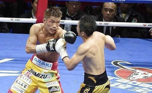 如何看待邹市明称拳王卫冕战被人暗动手脚，曾遭受匪夷所思的干扰？