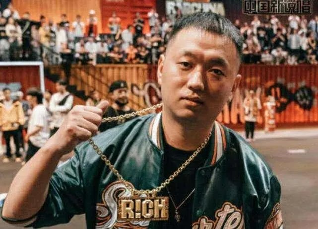 对于药水哥放话说放弃新说唱复活，你有何看法？