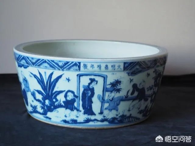 如何鉴定明嘉靖篮釉瓷?