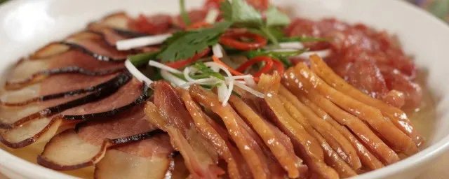 腊味合蒸是哪个地方的菜