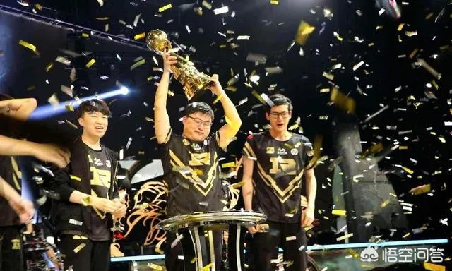 RNG公布夏季赛名单,上单AJ狼行Zrr三人,打野卡萨不见mlxg,他会就此退役吗?