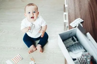 三个月宝宝不爱吃奶怎么回事