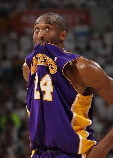 科比单场最高得分是81分,那他单场最低得分又是多少?