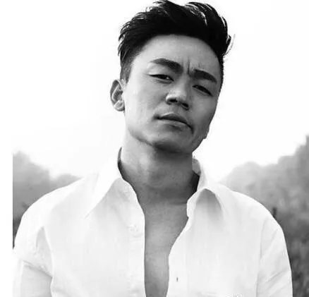 国字脸男士适合留什么发型?