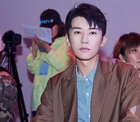 《琉璃》男配刘学义:演技颜值在线为何不红?